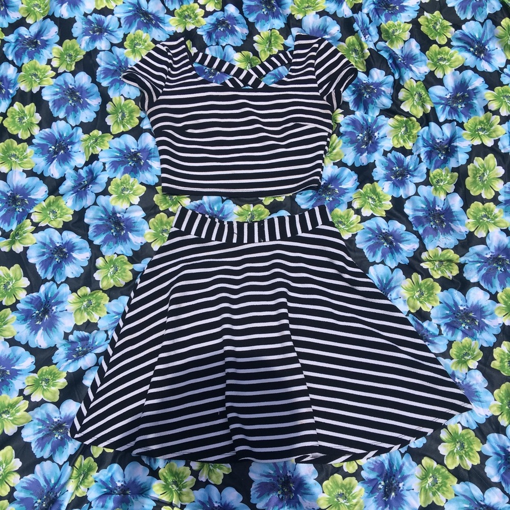 2 piece black and white striped skirt set